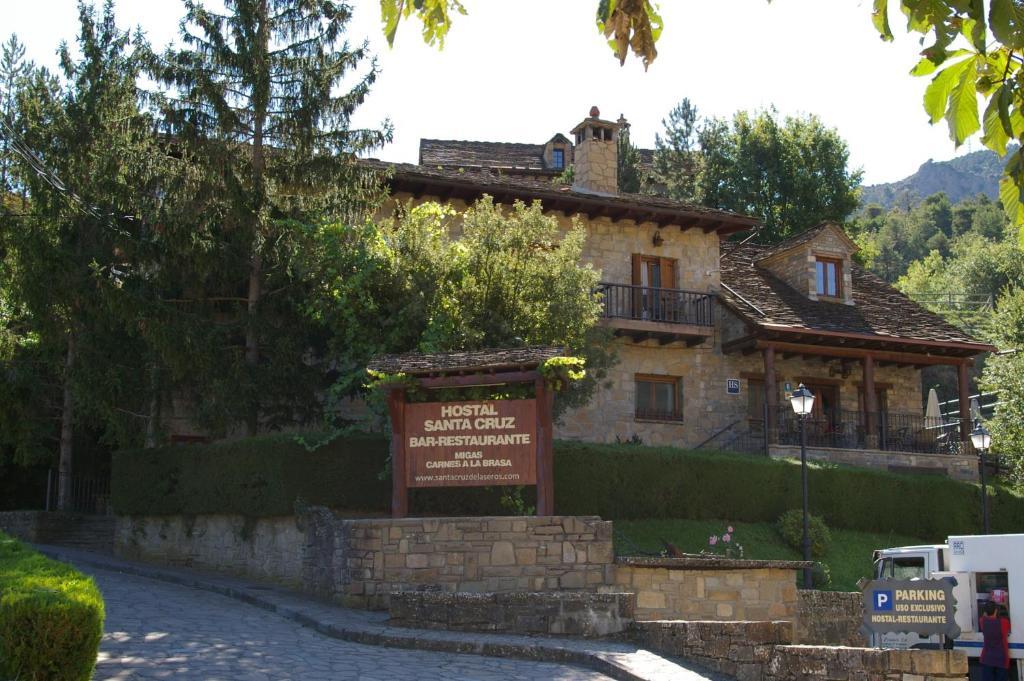 Hosteleria Santa Cruz Santa Cruz De La Seros Exterior photo